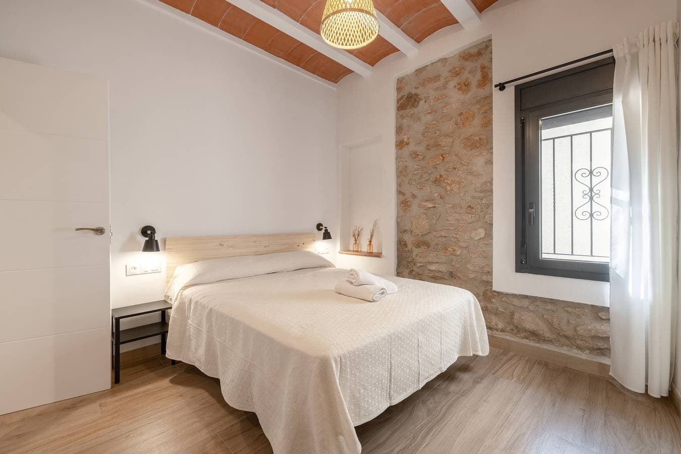 Foto 11 von 27: Ferienwohnung 'Les Carolines' mit privater Terrasse, Wi-Fi und Klimaanlage