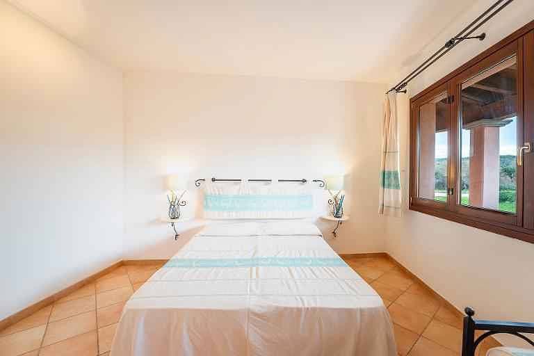 Ferienwohnung mit Terrasse und Gemeinschaftspool 1