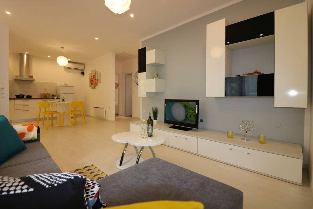 Ferienhaus in Poreč mit Terrasse, Klimaanlage, W-Lan, Spülmaschine (4400-5) 1