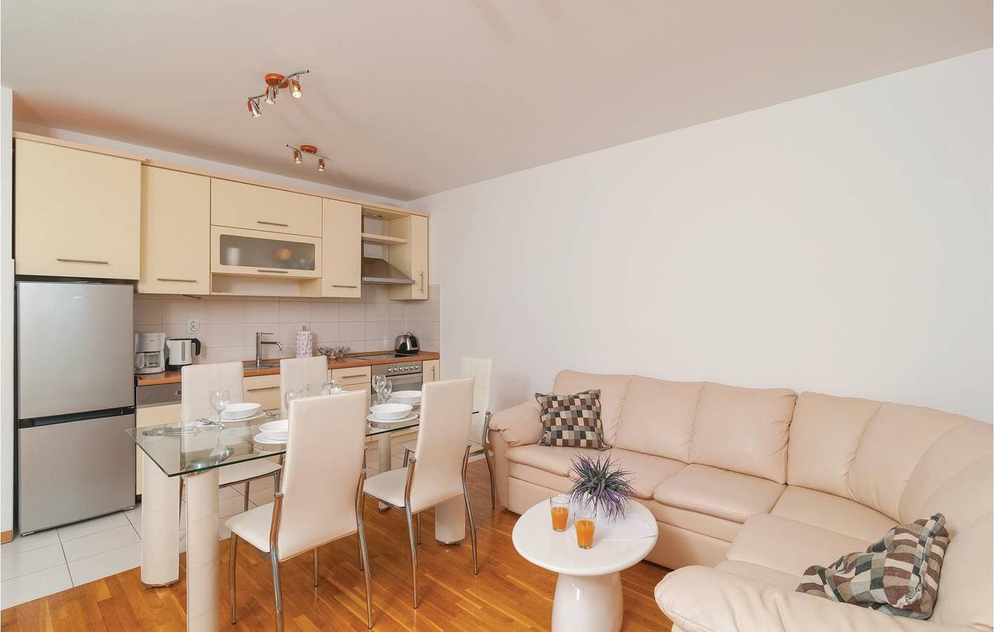 Foto 7 von 21: Gemütliche Wohnung mit Terrasse, WLAN und Parkplatz, 1,5 km vom Strand entfernt