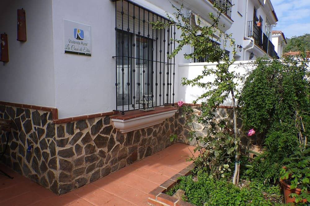 La Casa De Elias, a space out of time. 1