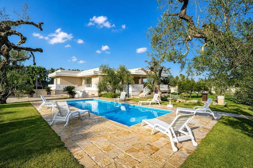 Villa Torricella Pool and Sunny Garden, Leverano, Italy 1