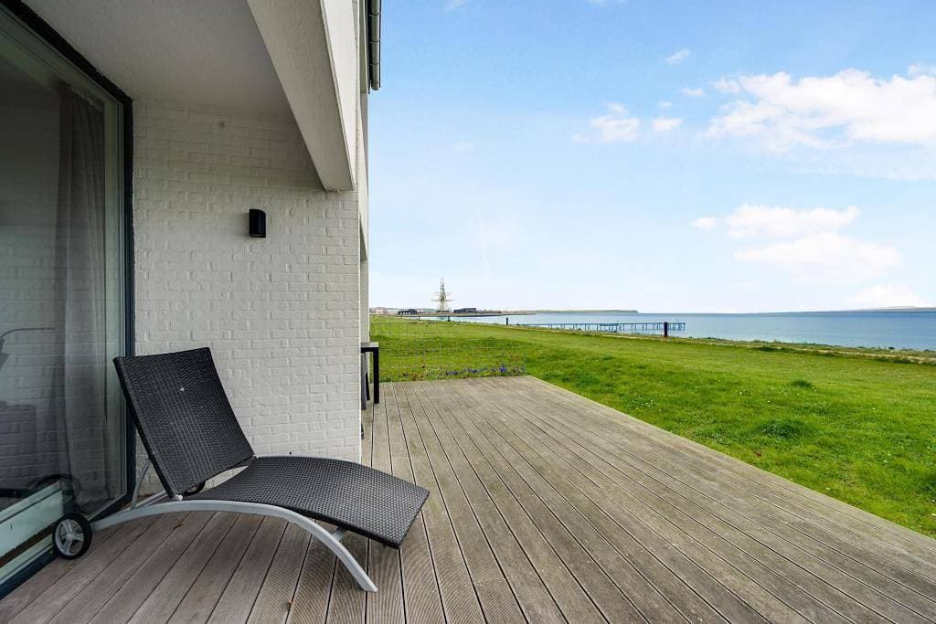 Foto 2 von 17: Ferienwohnung in erster Reihe mit Panoramablick über die Ebeltoft Bucht