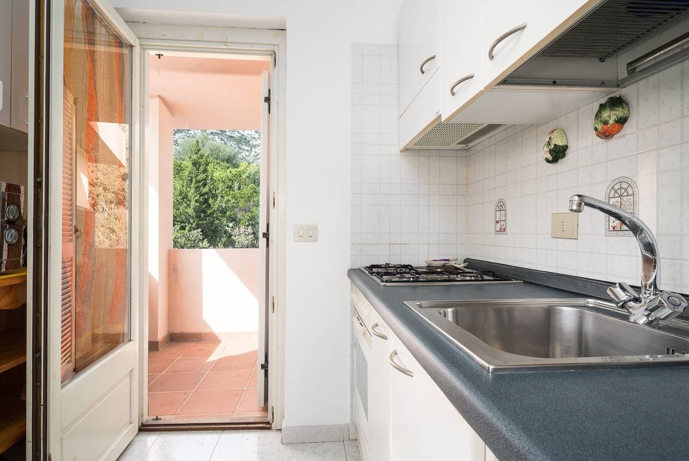 Foto 10 von 21: Ferienwohnung 'Ignis Cala Gonone' mit Meerblick, privater Terrasse und WLAN