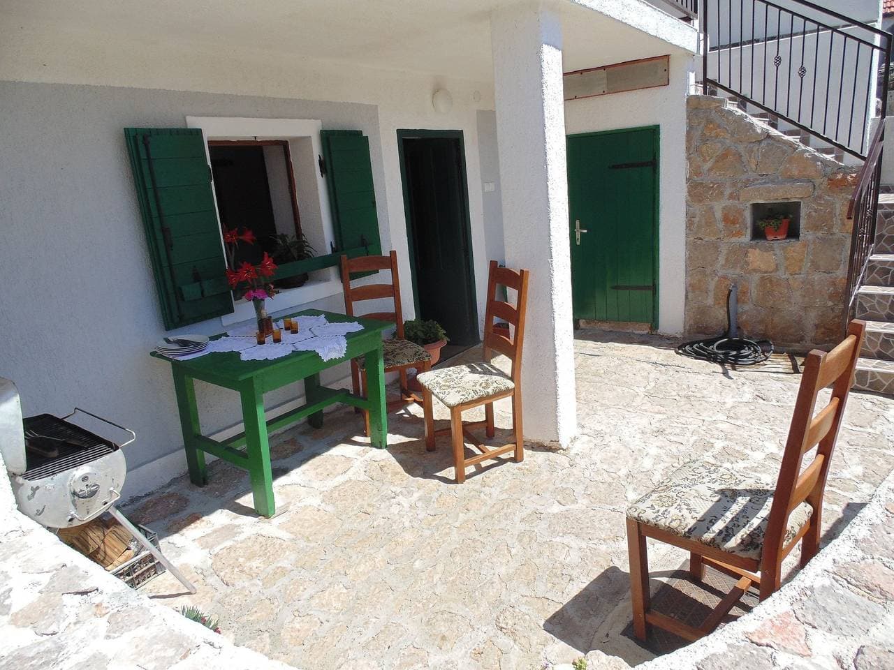 Foto 4 von 38: Ferienhaus in Starigrad am Strand