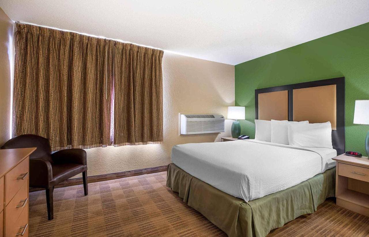 Foto 5 von 18: Deluxe Studio with 1 Queen Bed - Non-Smoking