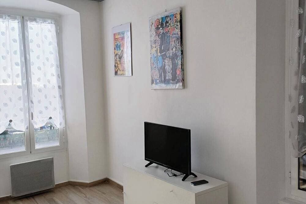 Foto 8 von 17: Schöne moderne Wohnung: Meerblick, Menton Garavan