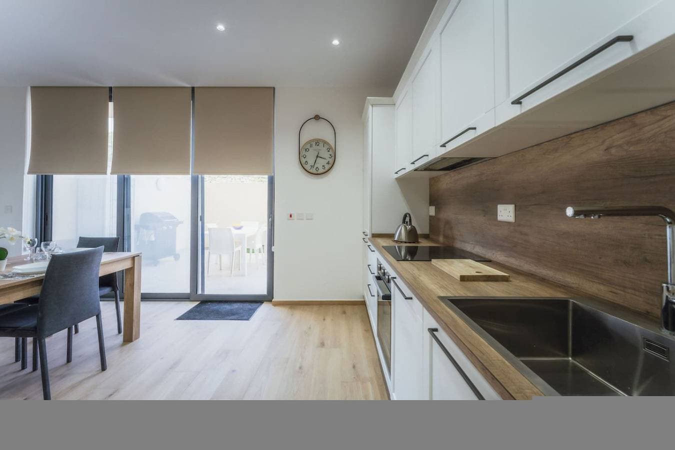 Foto 10 von 29: Ferienwohnung für 6 Personen mit Balkon