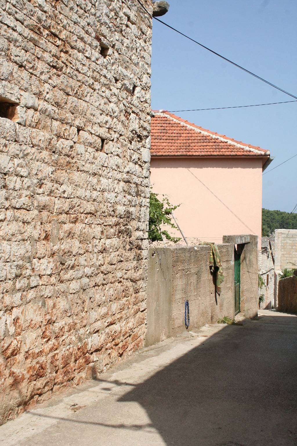 Foto 4 von 19: Zimmer mit Terrasse Vrboska, Hvar S-4600-b