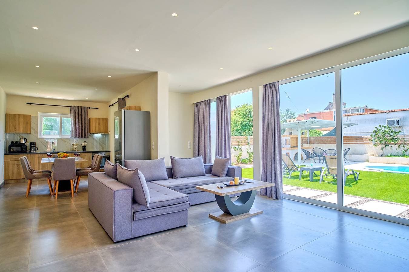 Foto 6 von 28: Villa für 4 Personen mit Pool