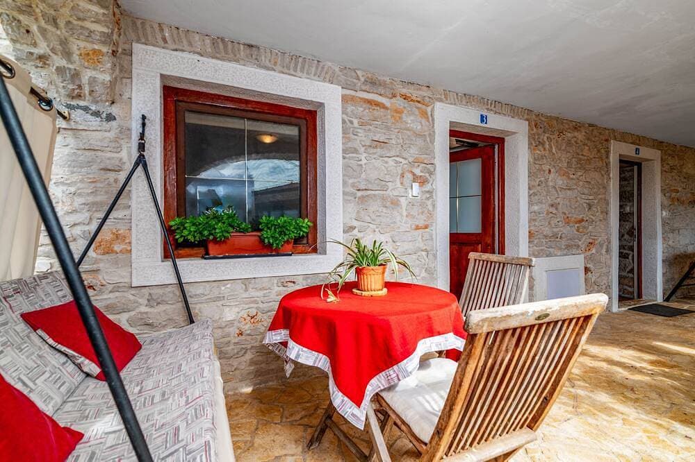 Foto 11 von 12: Studio Appartement mit Terrasse Basanija, Umag