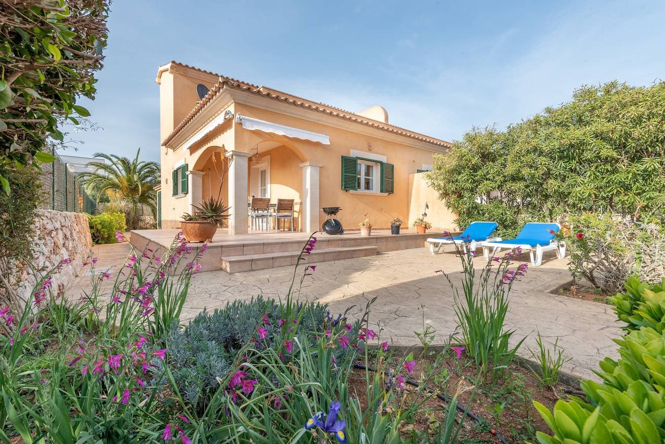 Foto 7 von 30: Traumhaftes Ferienhaus mit Pool, WLAN und Terrasse; Parkplätze vorhanden