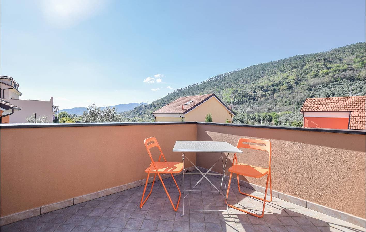 Foto 4 von 19: 110qm Wohnung mit WiFi, Parkplatz und Terrasse in Cisano!