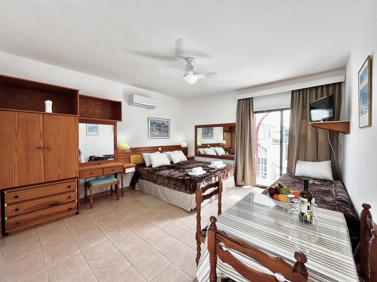 79 An - Stay Nissi Chrysland Studio 215 1