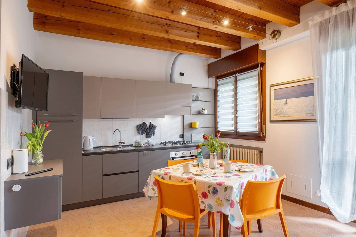 Foto 9 von 31: Ferienwohnung 'Kikosa House' mit privater Terrasse, WLAN und Klimaanlage