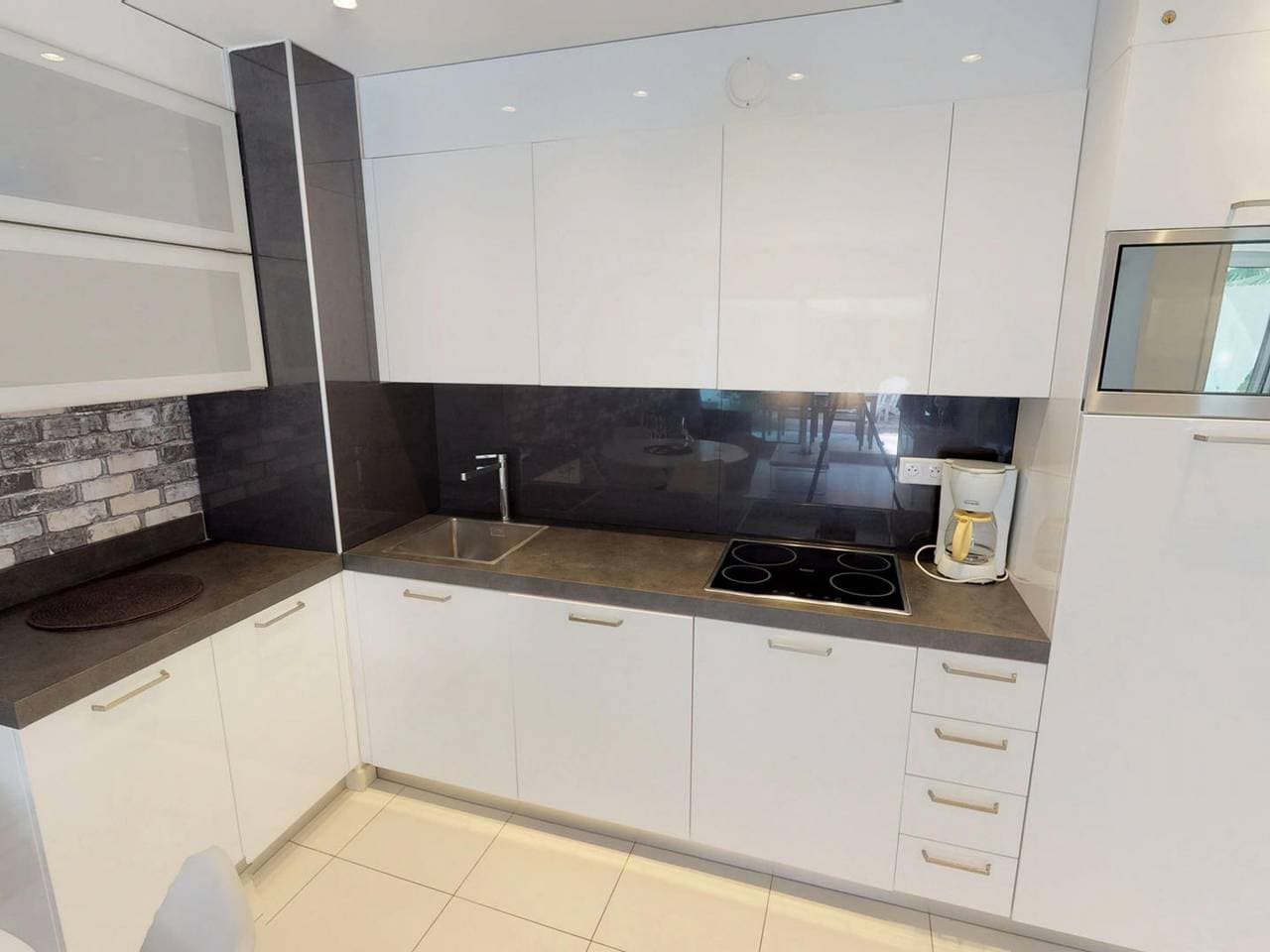 Foto 6 von 21: Modernes 2-Zimmer-Apartment mit Terrasse in Menton