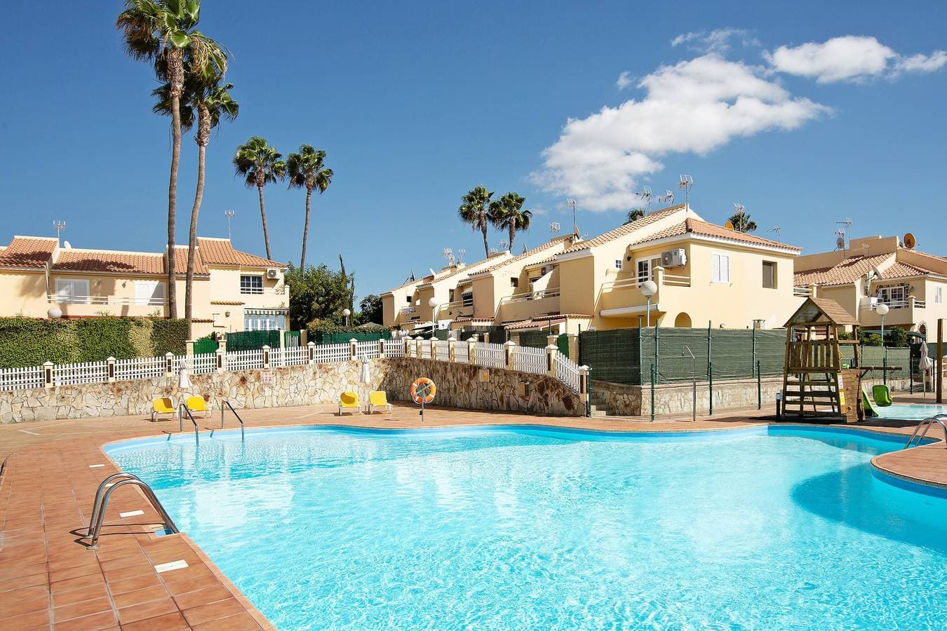 Foto 4 von 22: Ferienvilla 'Bungalow Sonemar Sunshine' mit Meerblick & gemeinschaftlich genutztem Pool