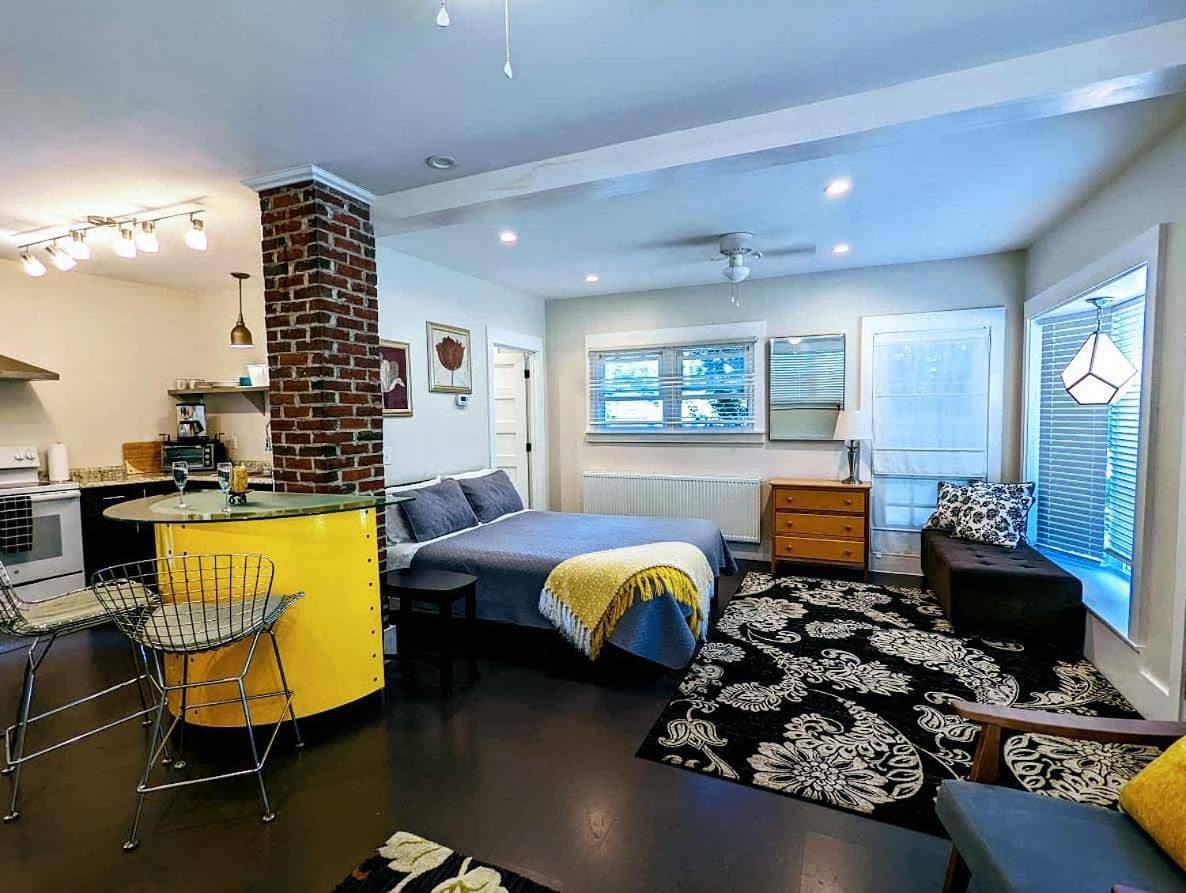 Acadia Park Suites 1 1