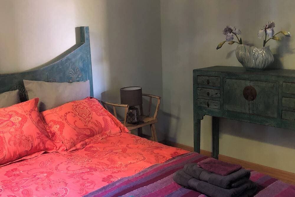 Foto 5 von 30: Magnificent apartment in 18th century Priory, with swimming pool and lush grounds
