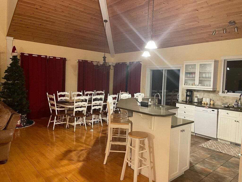 Foto 6 von 21: Luxus Panorama Haus auf dem Hügel