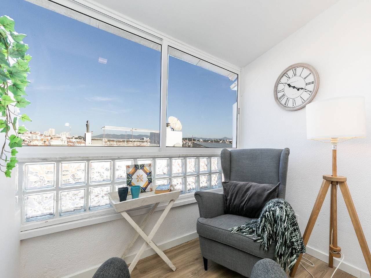 Bright Valadim Apartment 1