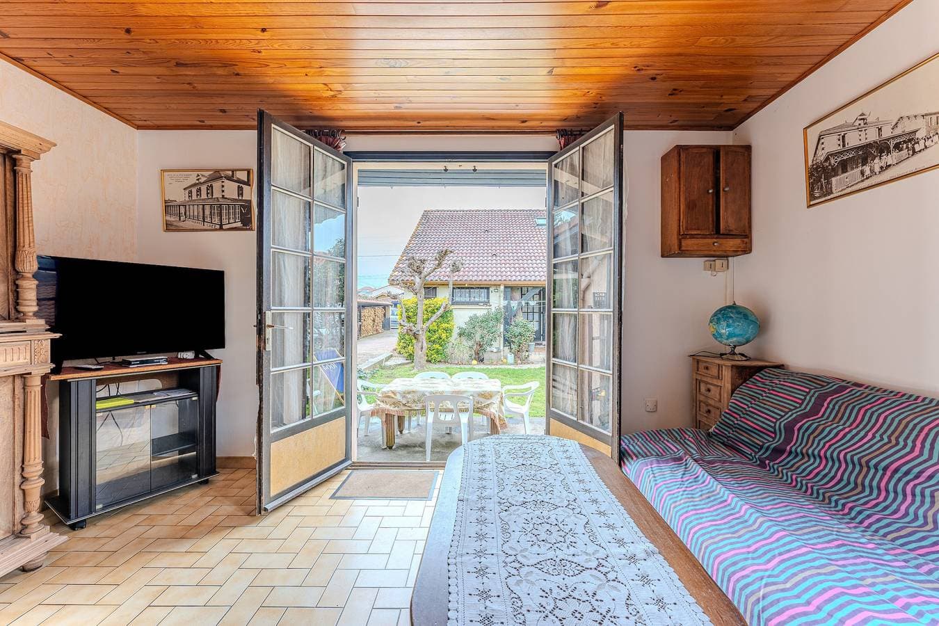 Foto 3 von 18: Ferienhaus 'Blanche Neige Mimizan' mit privater Terrasse und Gemeinschaftsgarten