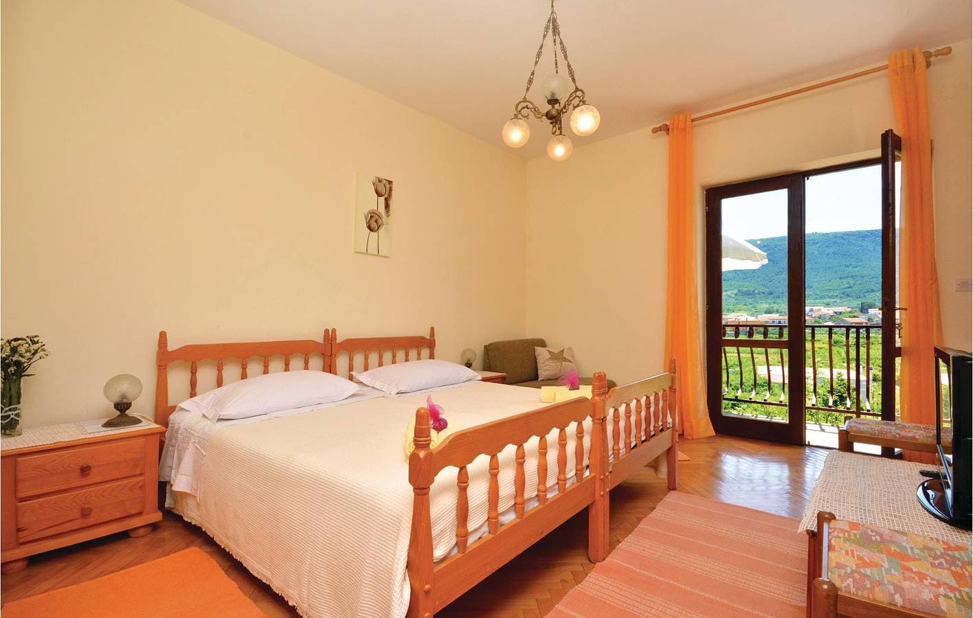 Foto 5 von 19: Gemütliche Ferienwohnung mit Terrasse und Parkplatz, 2,5 km vom Strand entfernt