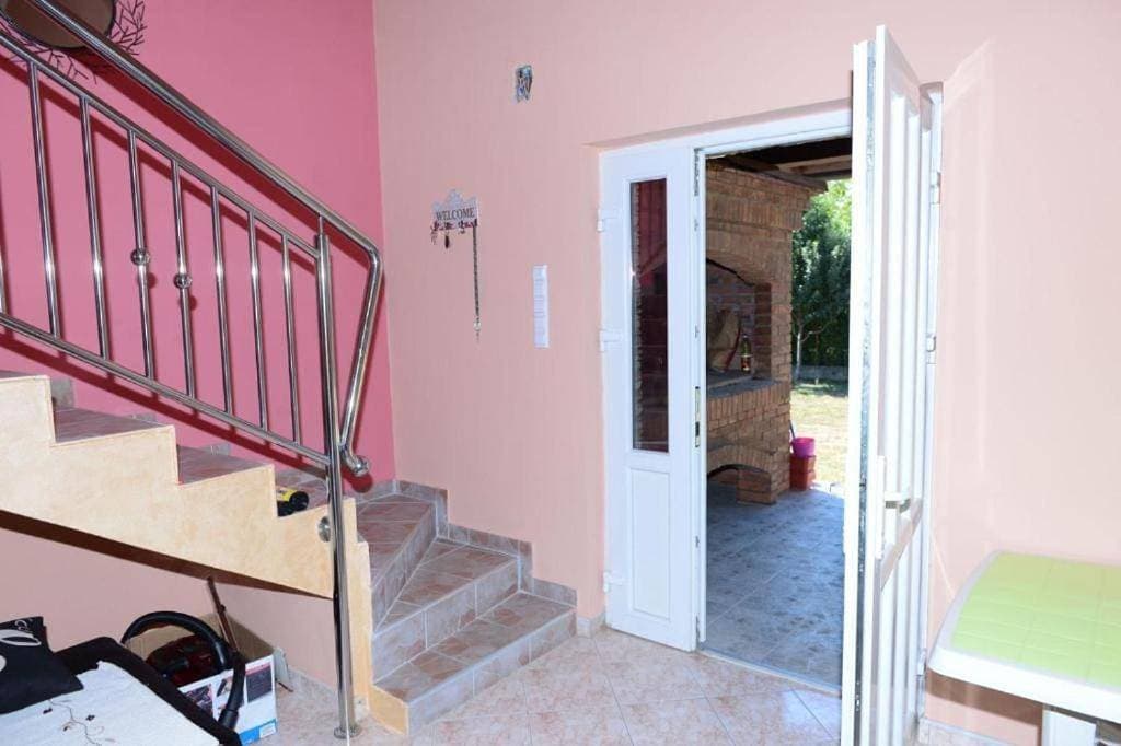 Foto 9 von 27: Two-Bedroom House