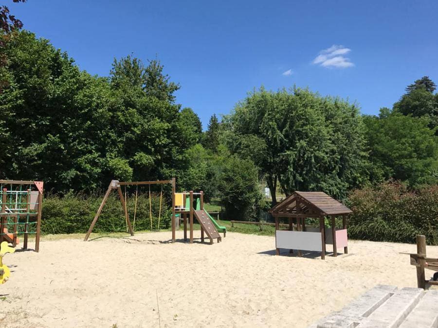 Foto 4 von 63: Camping du Perche Bellemois - Mobilheim 4 personen