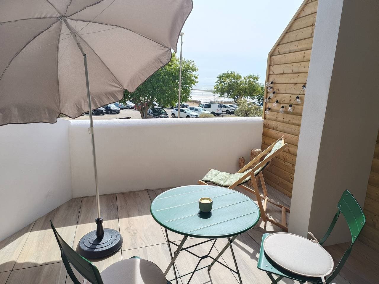Foto 12 von 21: Studio La Terrasse mit Meerblick, privater Terrasse und WLAN