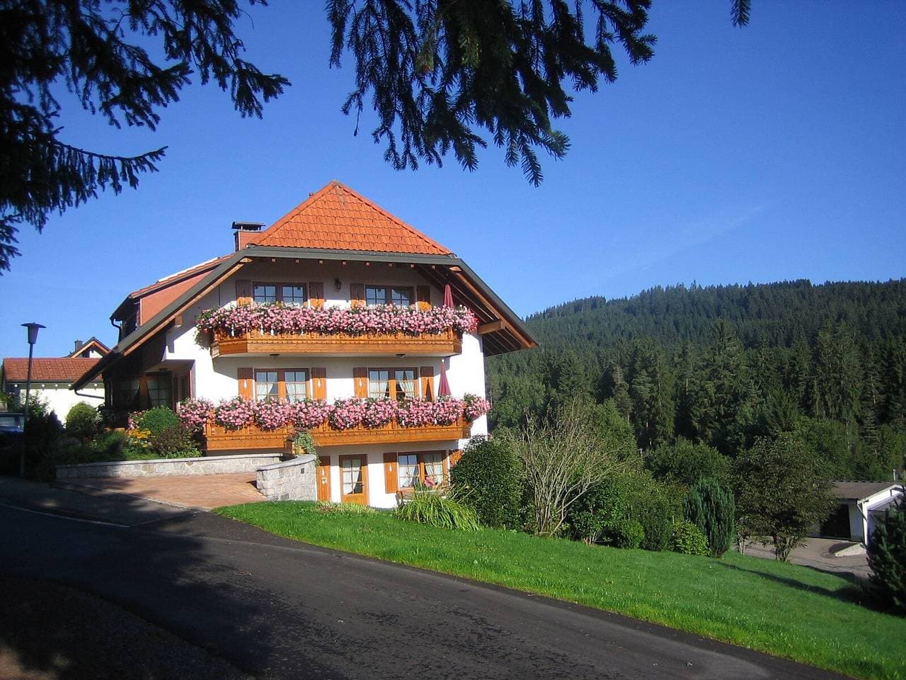 Foto 2 von 17: Studio '2, 36qm' mit Bergblick, Gemeinschaftsterrasse und Wi-Fi
