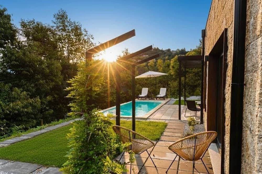 Modern Stone Villa: Geres views & Private Pool 1