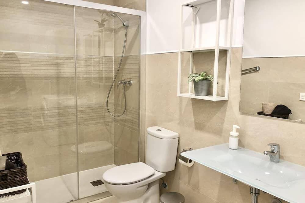 Foto 5 von 13: Apartment-Ensuite mit Dusche