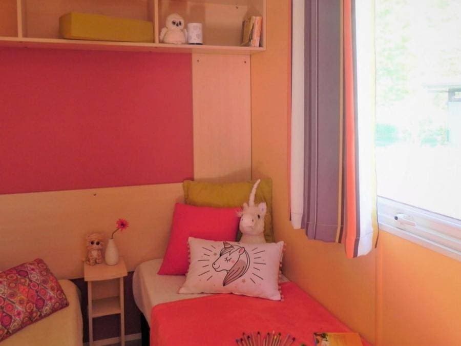 Foto 11 von 24: Camping Les 3 Rivières - Mobilheim 4 personen - Mh2 Klassik