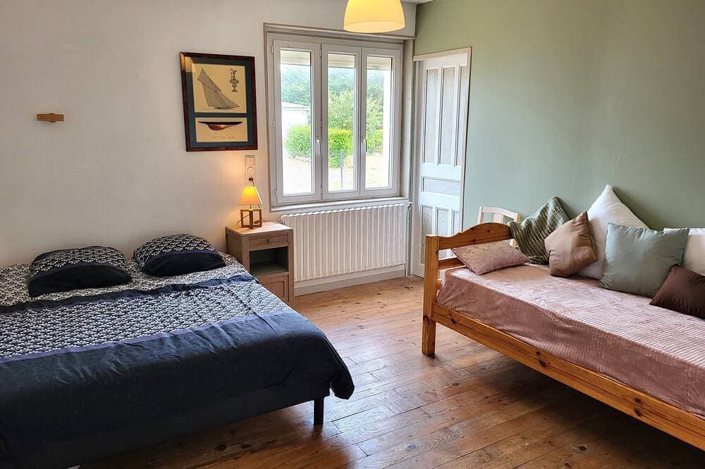 Foto 5 von 30: Ferienhaus „Seaside, Les Fleurs“ mit Gemeinschaftsterrasse, privatem Garten und WLAN