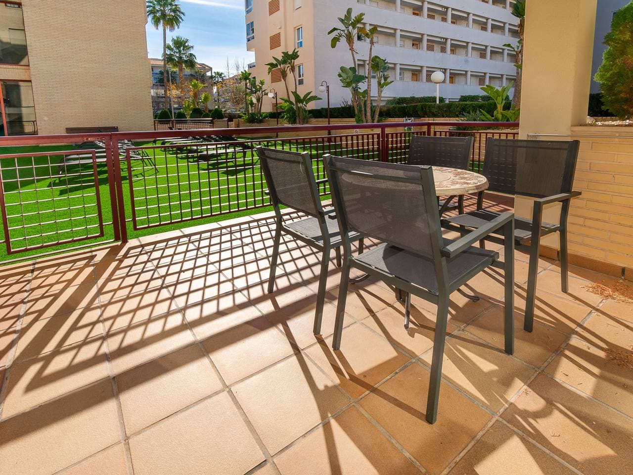 Foto 6 von 34: Moderne Wohnung in Albir mit Blick auf den Pool