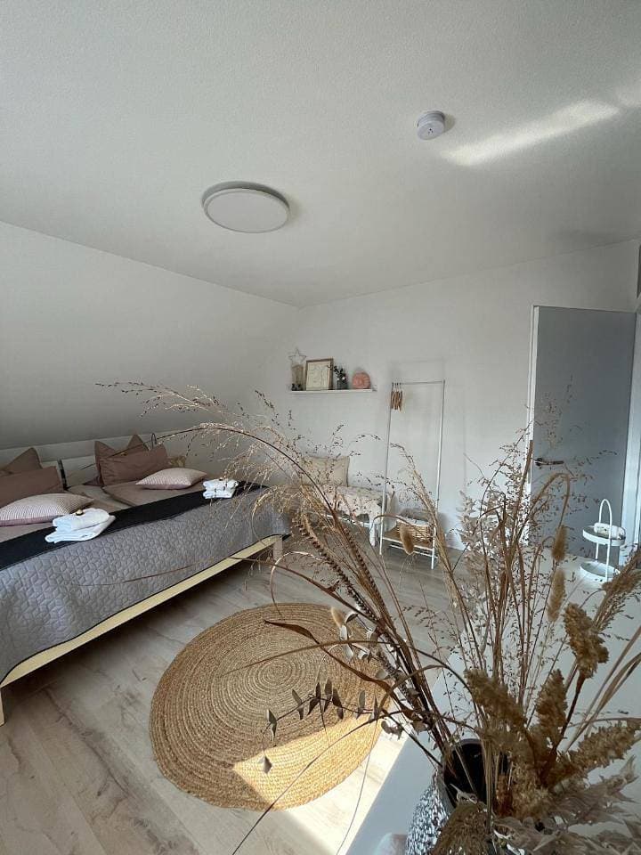 Foto 13 von 16: Two-Bedroom Apartment with Balcony