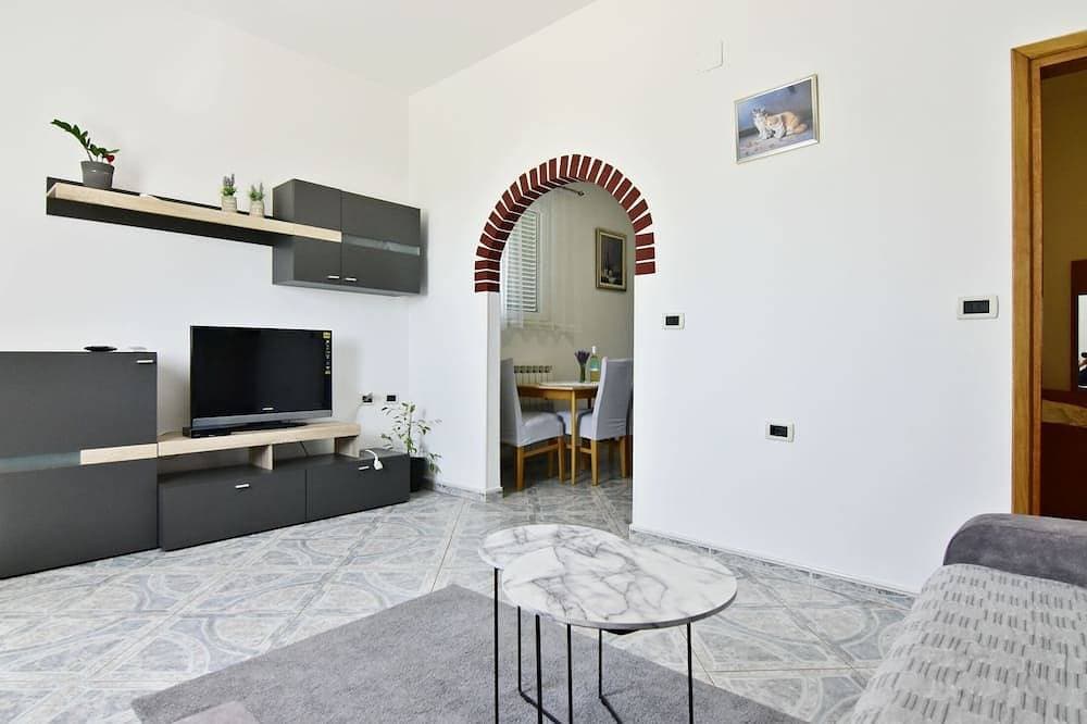 Foto 9 von 30: Idyllische Wohnung in Valizza-Umag, umgeben von Grün, klimatisiert, WLAN