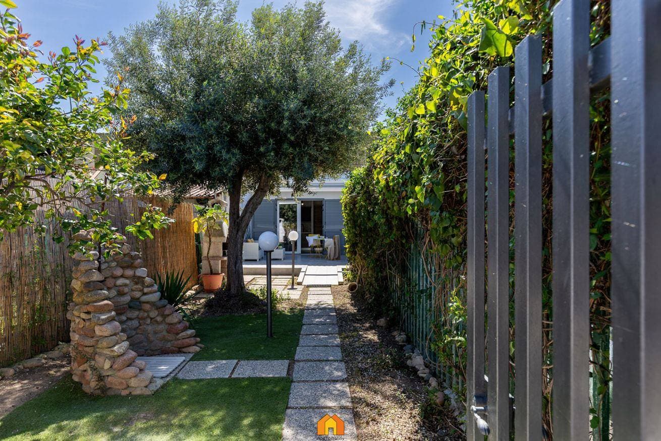 Foto 2 von 31: Ferienhaus für 2 Personen mit Garten