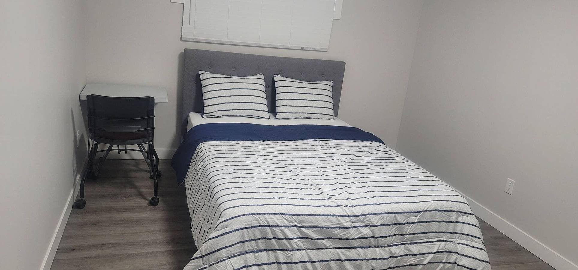Foto 2 von 51: Ein gemütliches Zuhause mit 2 Schlafzimmern in South East Calgary
