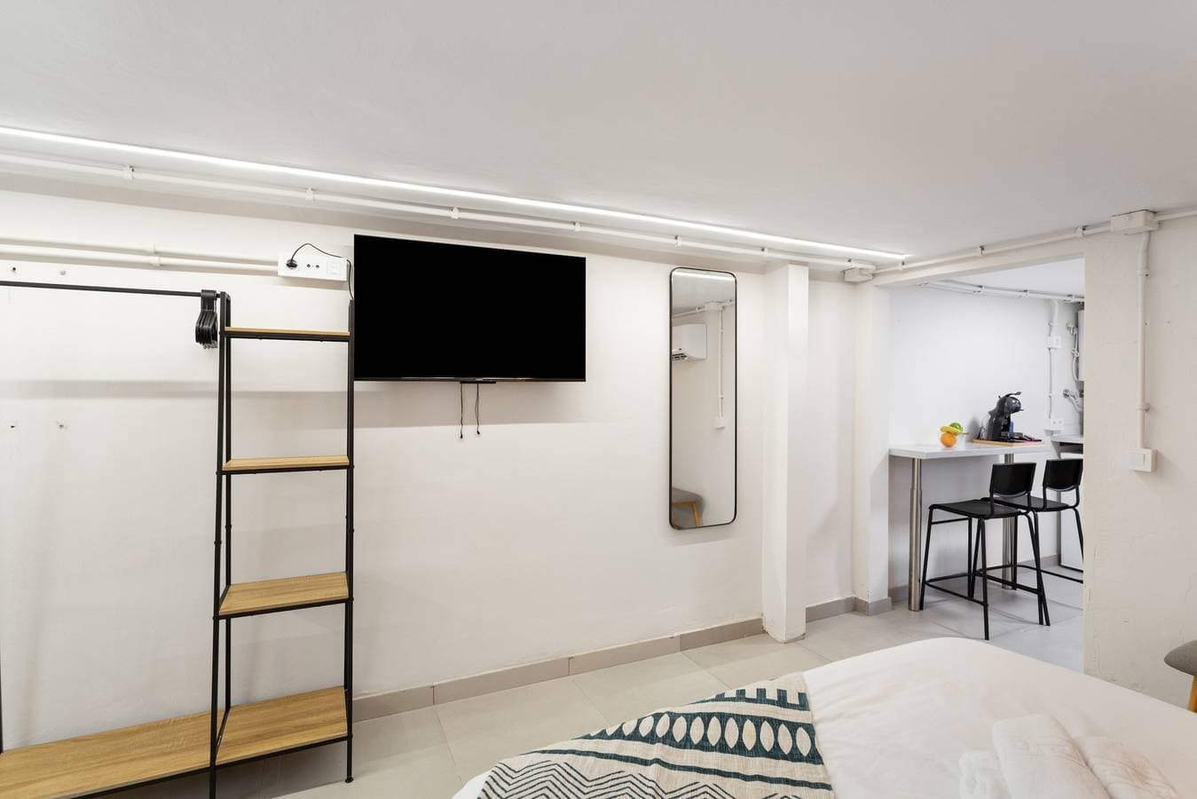 Foto 5 von 22: Ferienstudio 'Atw' mit gemeinsamer Terrasse, Wi-Fi und Klimaanlage