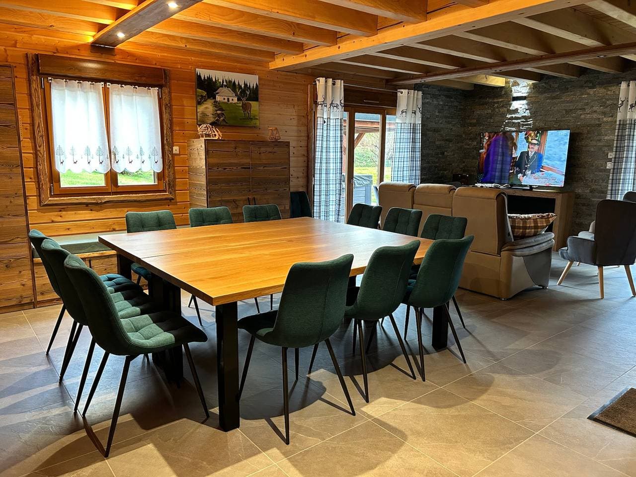 Foto 7 von 24: Chalet für 13 Personen mit Balkon