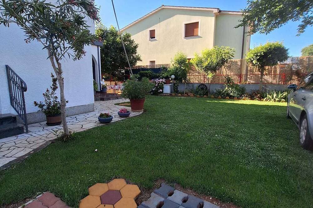 Foto 13 von 30: Ferienwohnung mit Klimaanlage und Terrasse