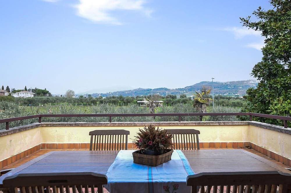 Foto 7 von 16: 2 bedroom beautiful home in Cisano di Bardolino