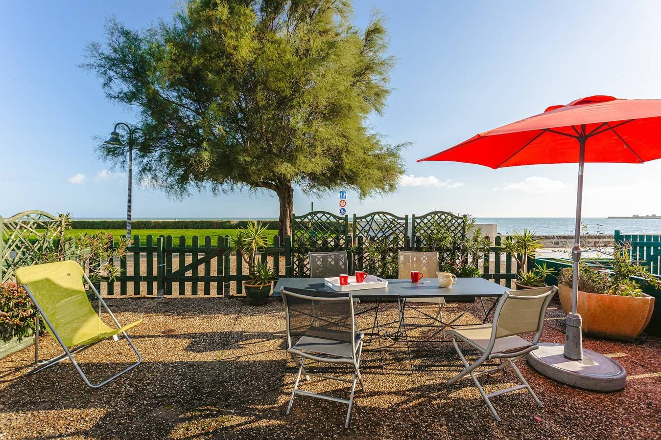 Foto 2 von 23: Ferienhaus 'Maison De La Côte' mit Meerblick, privater Terrasse und Wi-Fi
