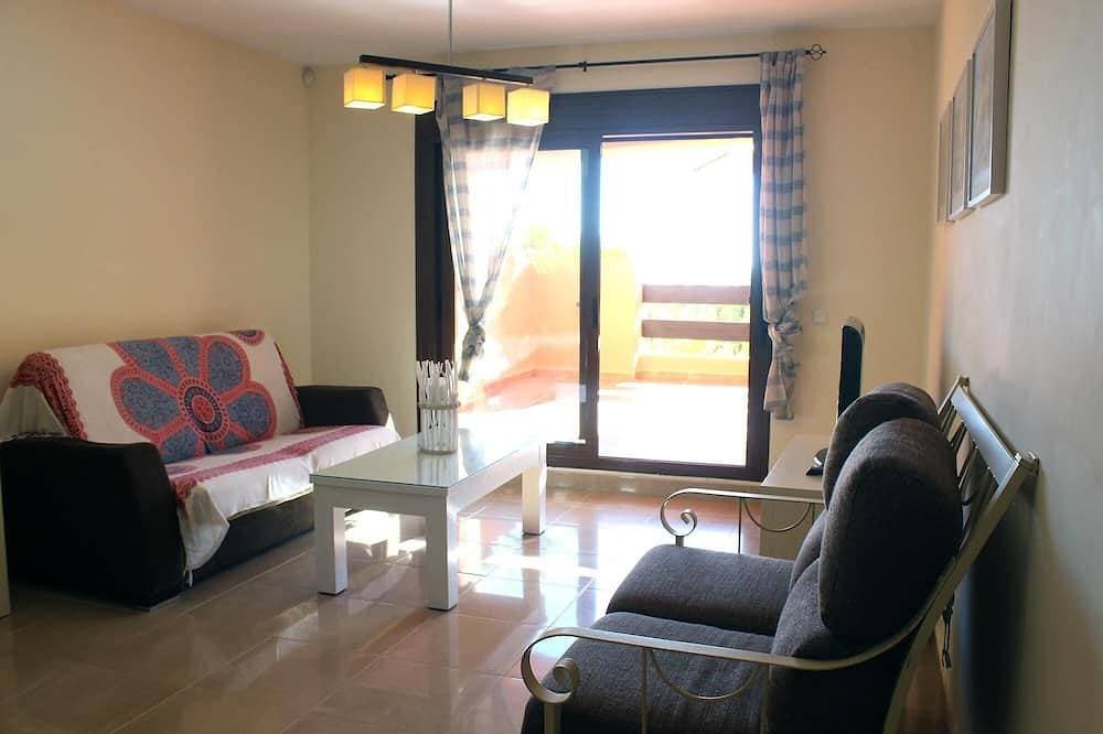 Foto 4 von 21: Ein-Zimmer-Wohnung in erster Linie in Estepona. Costa del Sol