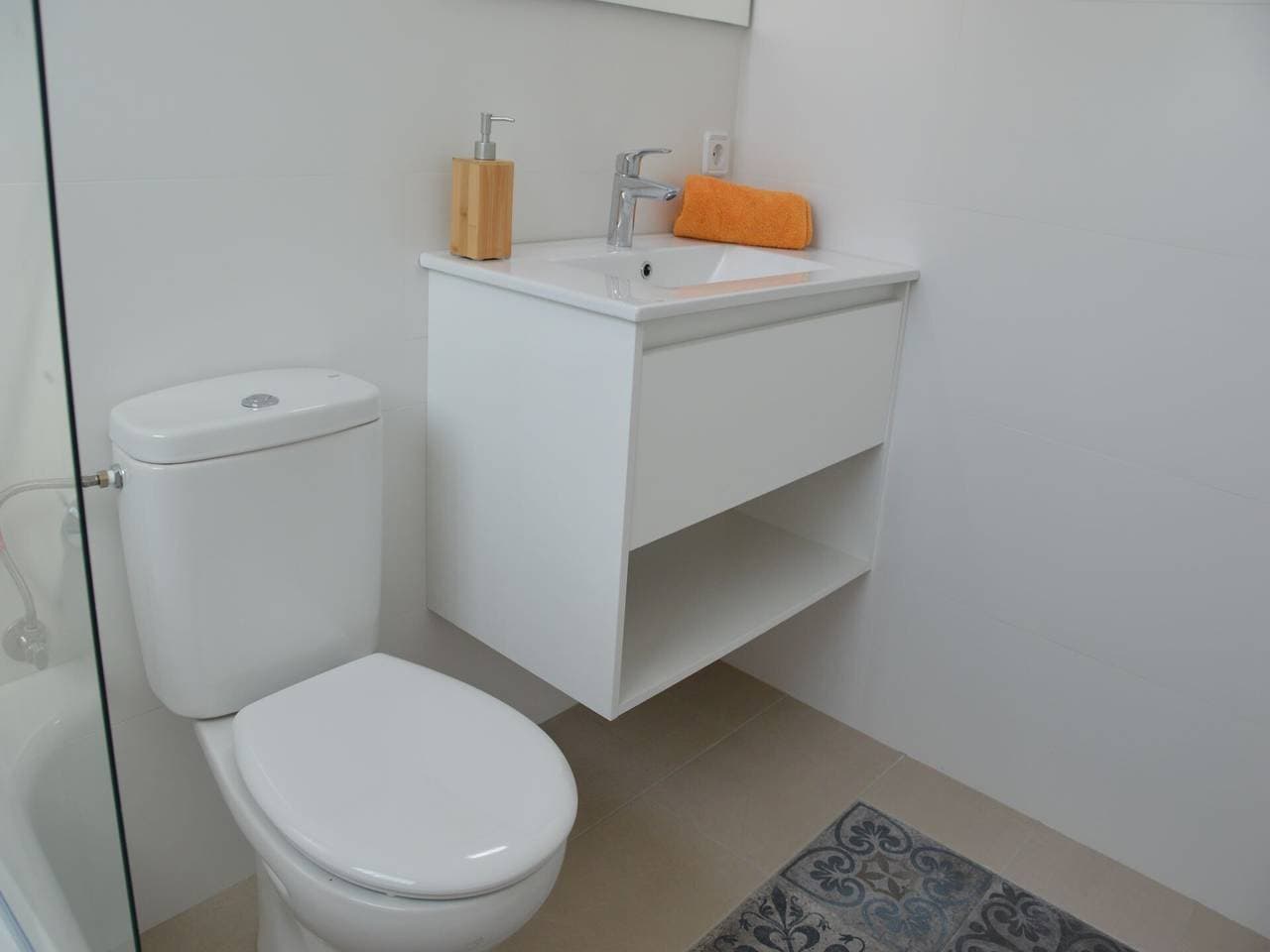 Foto 10 von 21: Ferienwohnung 'Medes Park 2-5-1' mit Meerblick, WLAN und Klimaanlage