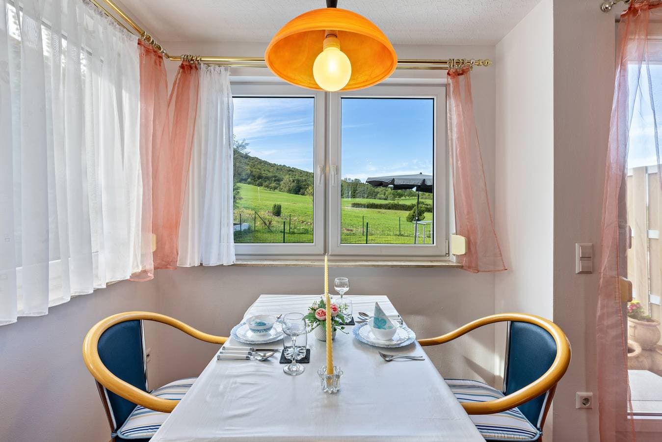 Foto 7 von 23: Ferienwohnung 'Ayleen' mit Bergblick, privater Terrasse und WLAN