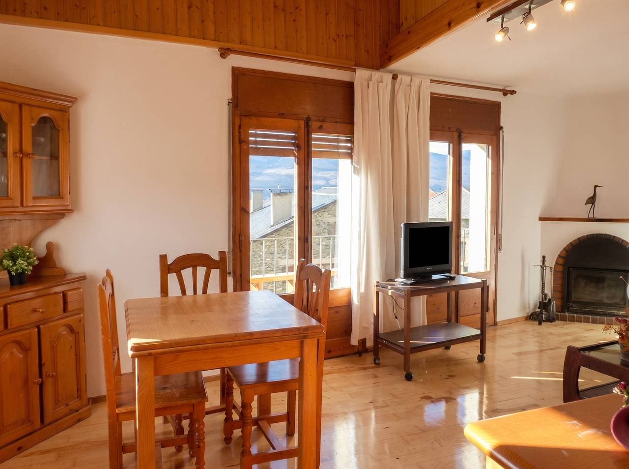 Foto 5 von 26: Gemütliche Wohnung in Alp 60 m² mit Balkon und Aussicht!