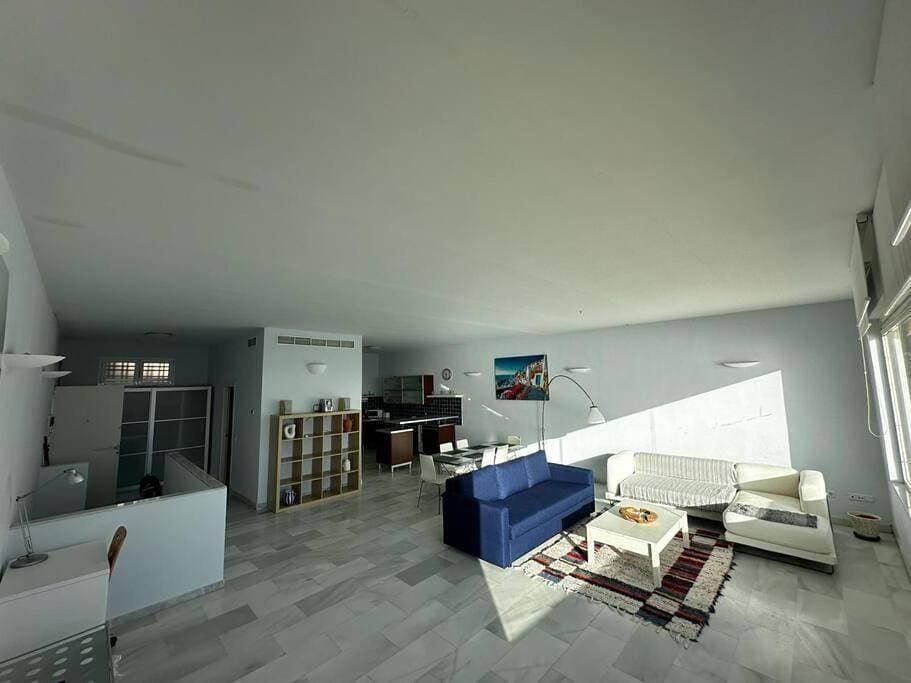 Foto 10 von 20: Three-Bedroom House